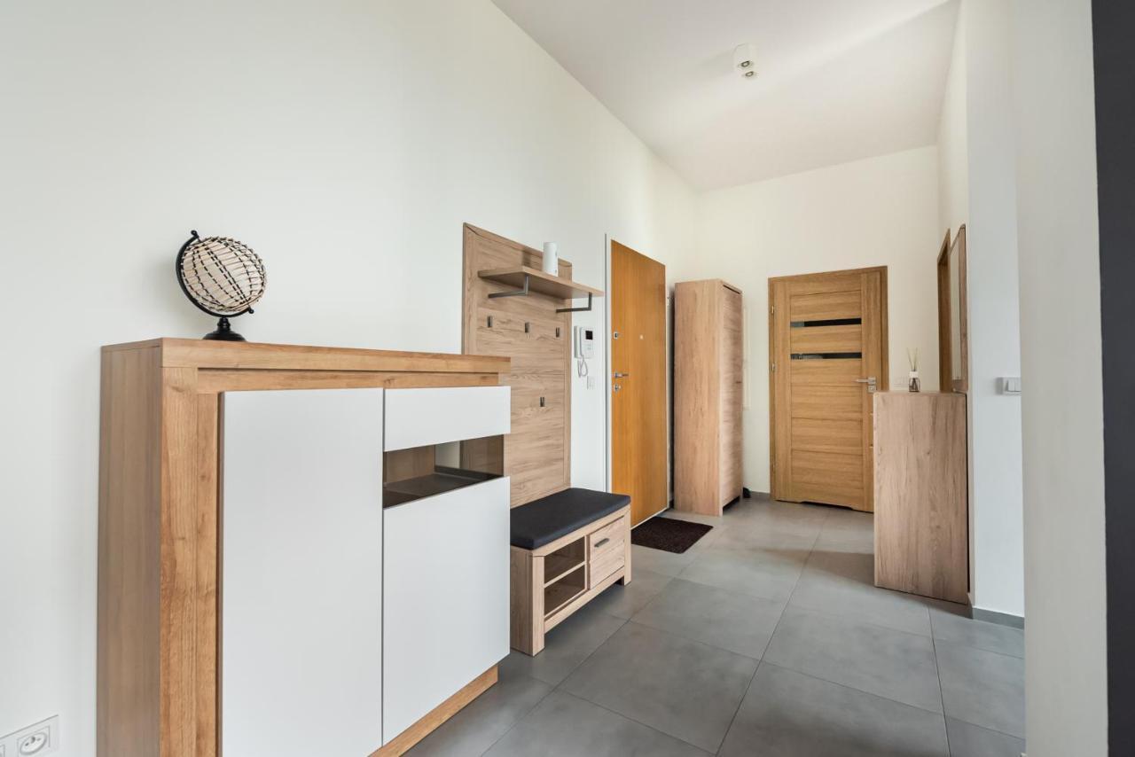 Metro Imielin 13Th Floor Apartment Warsawa Bagian luar foto