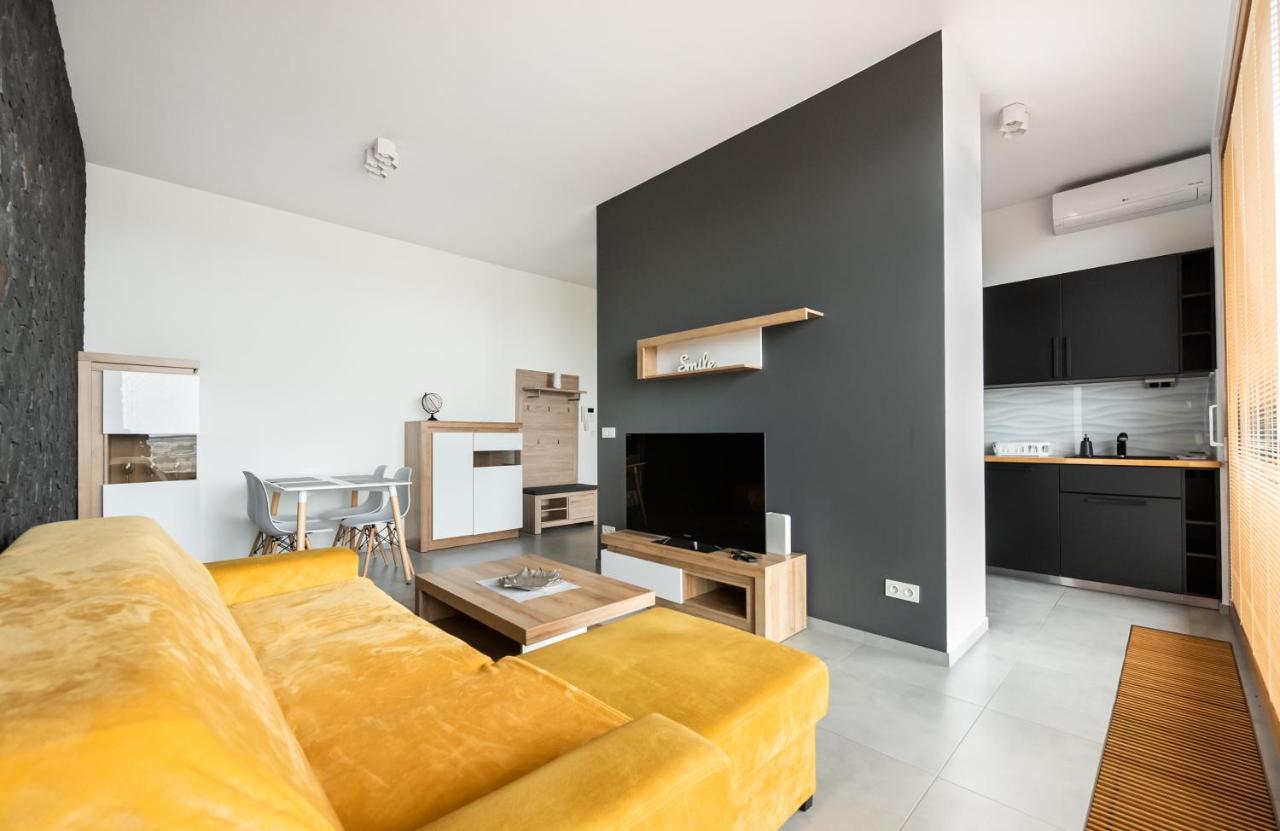 Metro Imielin 13Th Floor Apartment Warsawa Bagian luar foto