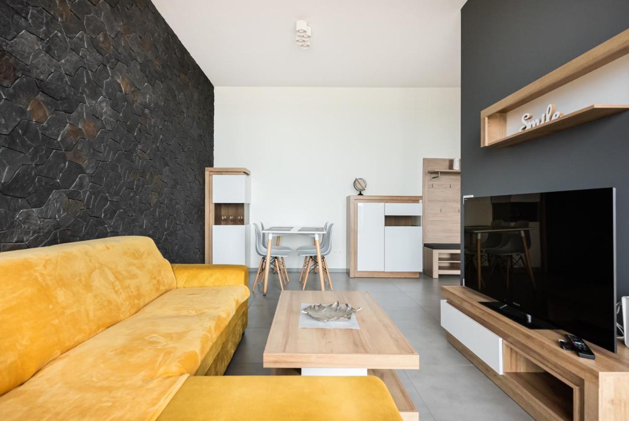 Metro Imielin 13Th Floor Apartment Warsawa Bagian luar foto